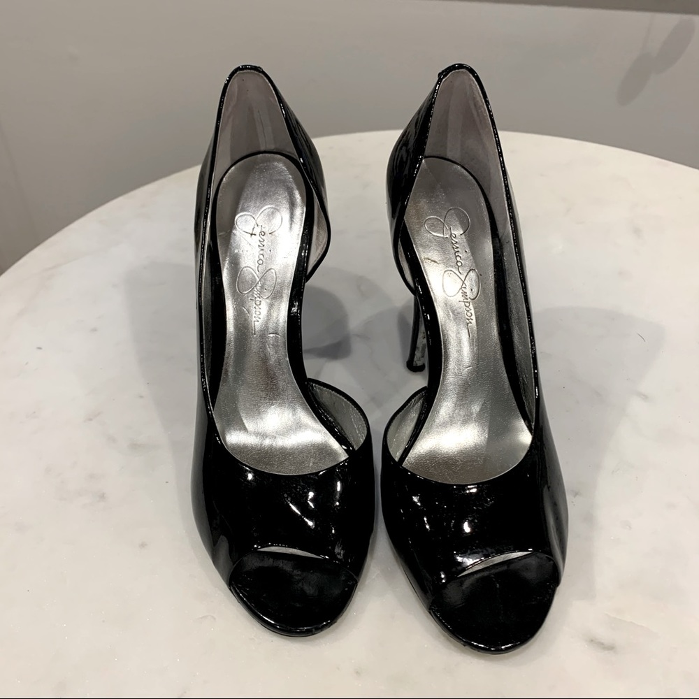 Jessica Simpson black patent leather heel